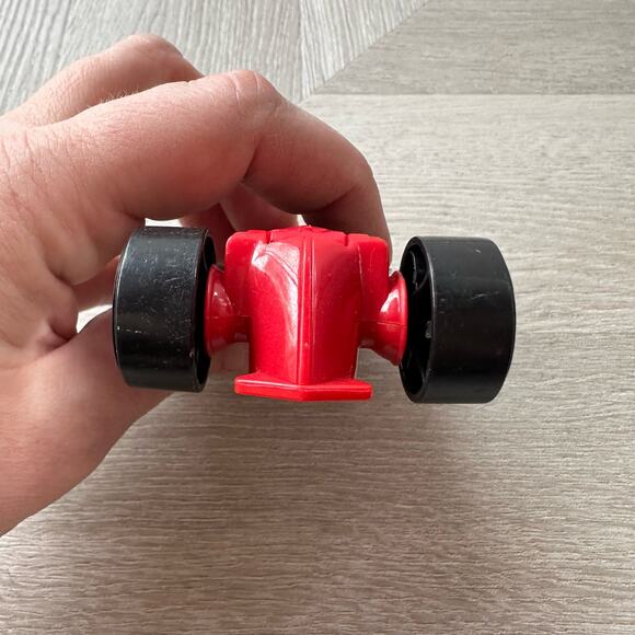 Hot Wheels 2010 McDonald's Mattel Red Car Battle Force 5 - Picture 7 of 9